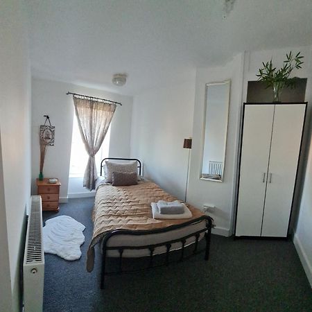 Charming Lincoln Cottage Family & Pet-Friendly 外观 照片